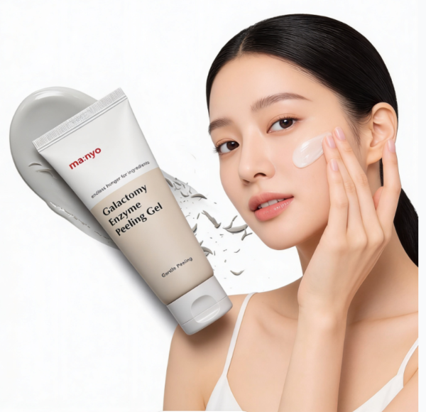 Woman applying Ma:nyo Galactomy Enzyme Peeling Gel to her face for smooth, glowing skin